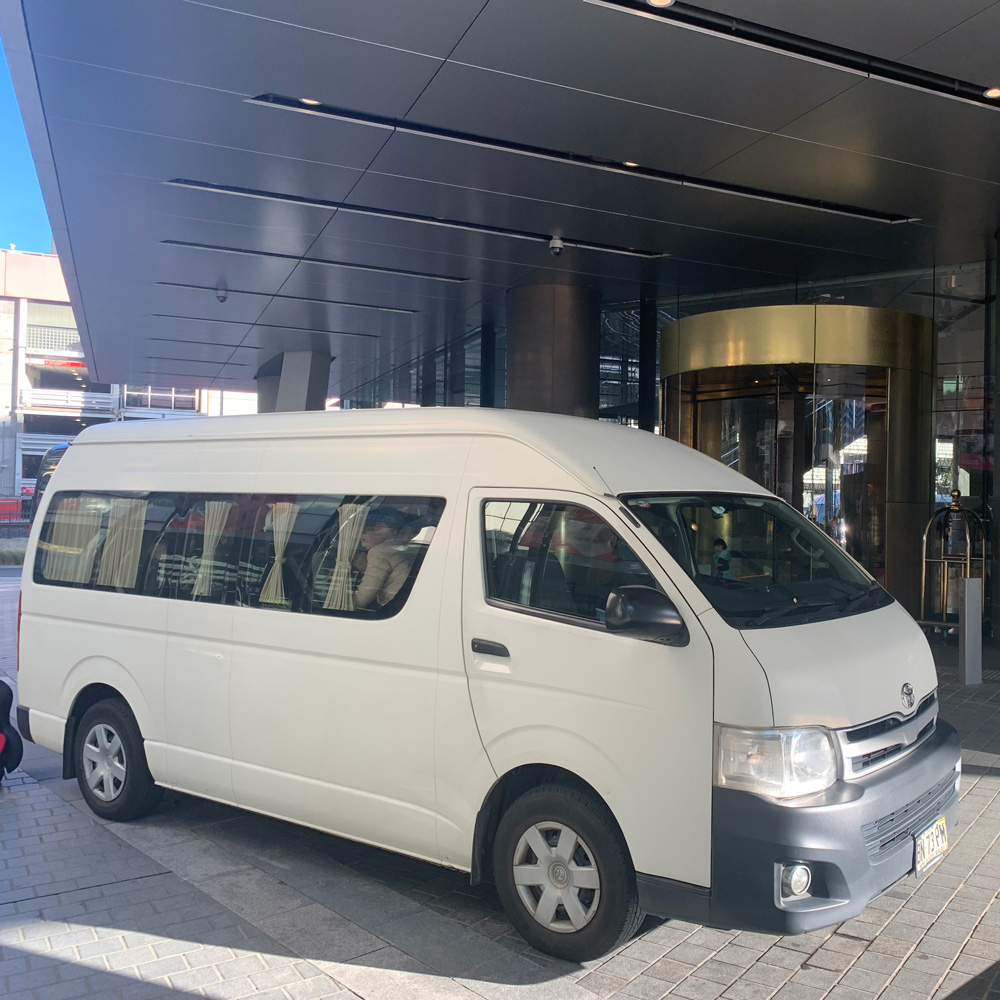 【Sydney悉尼】12座丰田海狮Toyota Hiace中文司导陪同包车游玩