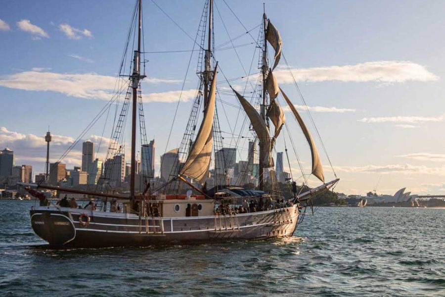 悉尼海港高桅帆船Sydney Harbour Tall Ships游船体验+午餐+晚餐